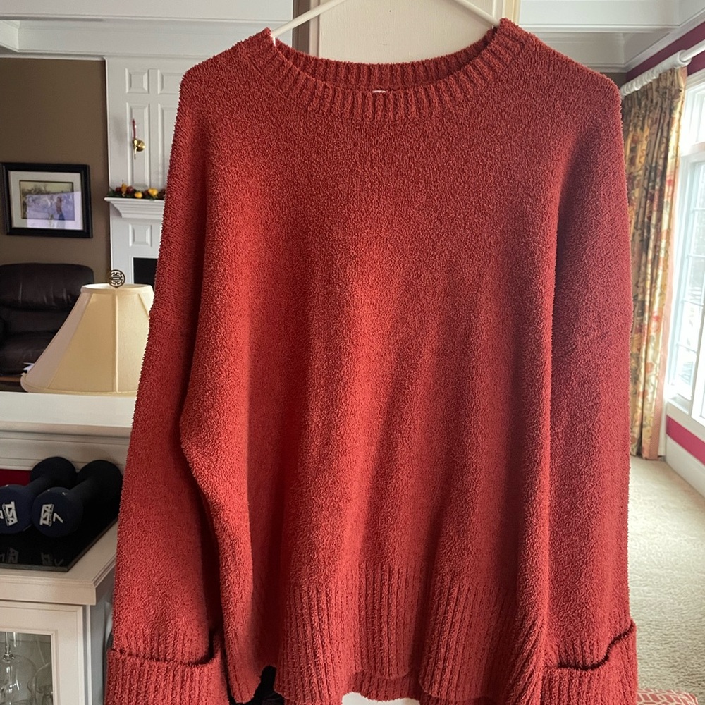 Amazon Women's Warm Rust Sweater - Large - Worn 1 time ❤️